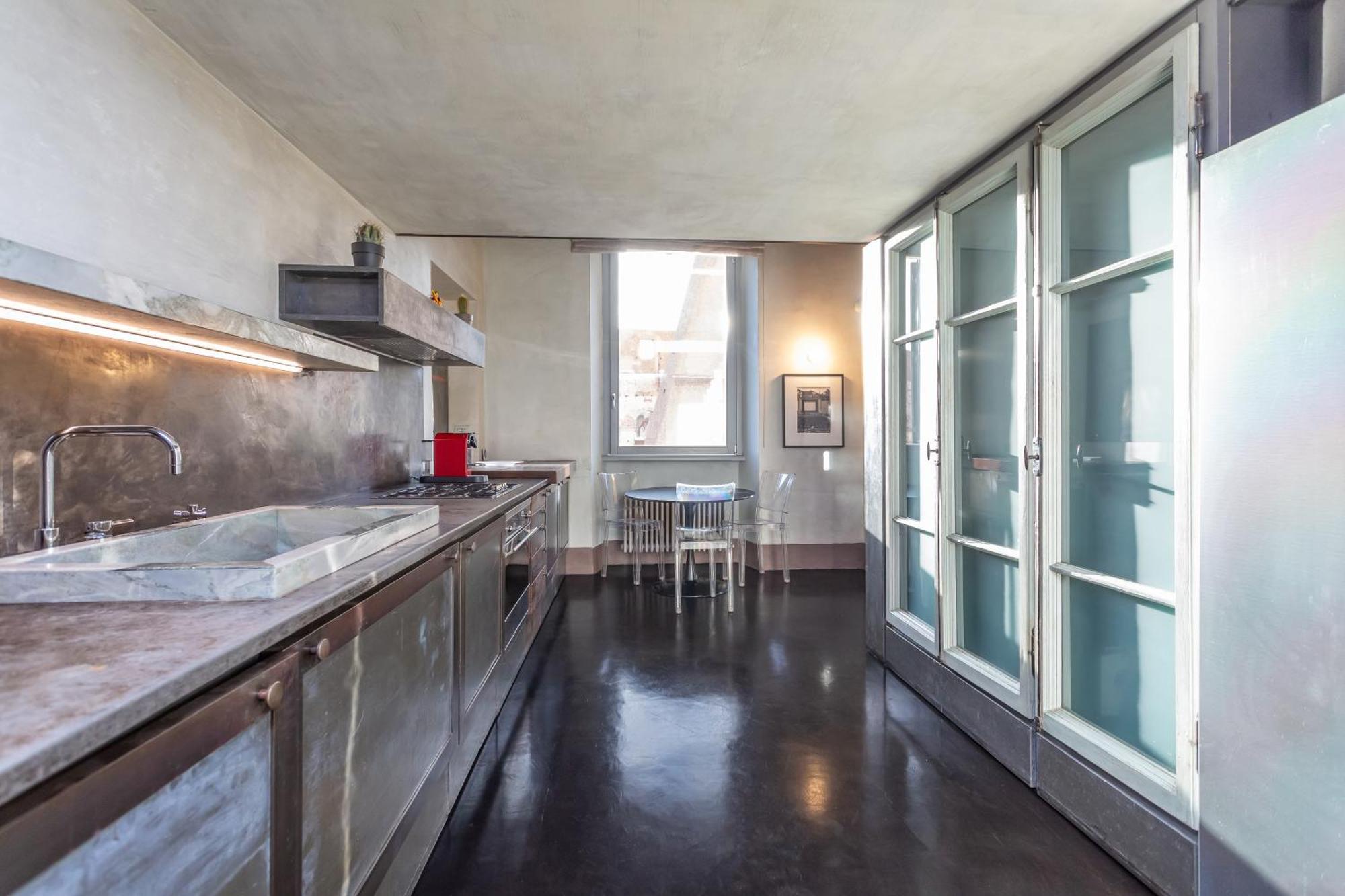 Iconic Apartment With Unique Colosseum View Róma Kültér fotó