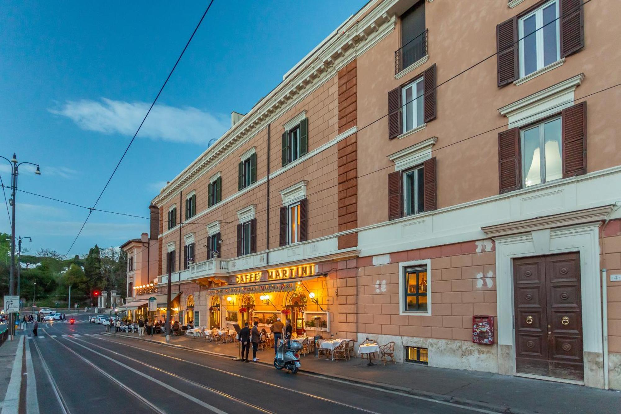 Iconic Apartment With Unique Colosseum View Róma Kültér fotó